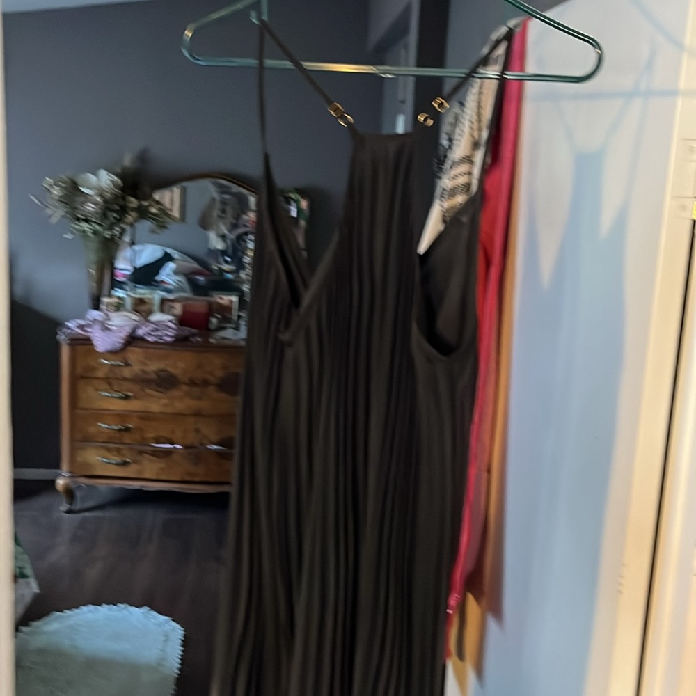Bar3 ombre spaghetti, strap, razor back accordion, polyester,lined like new - Picture 7 of 8